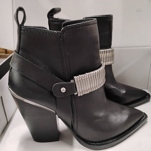 DKNY Tizz Block Western Ankle Boot - Picture 1 of 7